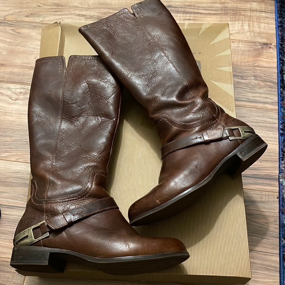 UGG Channing Leather Boot